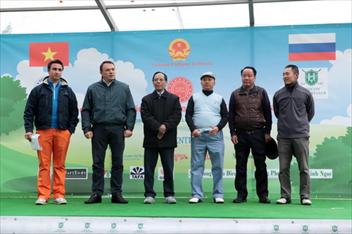 Video khai mac giai golf huu nghi Viet - Nga 2013
